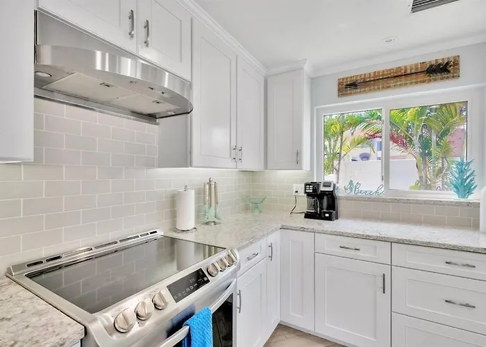 Island Paradise 3 Bed Waterfront/heated Pool Clearwater Beach