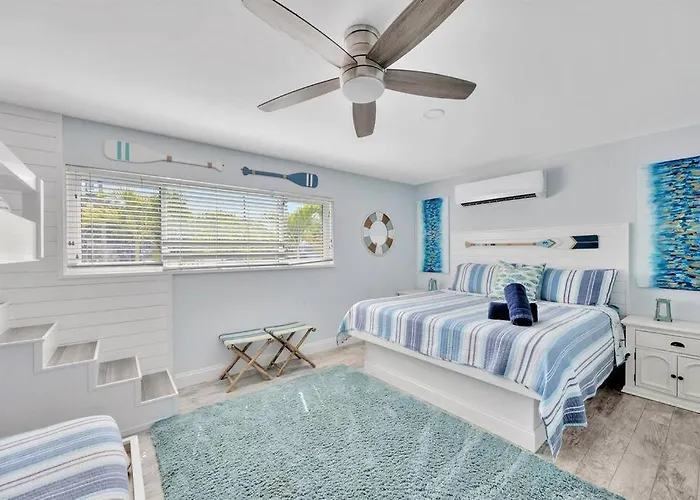 Island Paradise 3 Bed Waterfront/heated Pool * Clearwater Beach