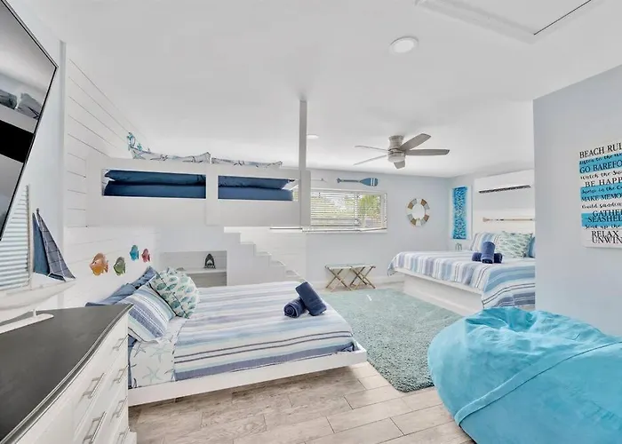 Island Paradise 3 Bed Waterfront/heated Pool Clearwater Beach