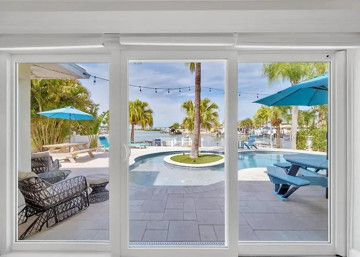 Ferienhaus Island Paradise 3 Bed Waterfront/heated Pool